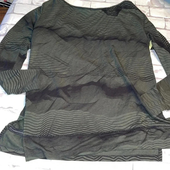 SOMA size xs long sleeve top - Picture 1 of 3